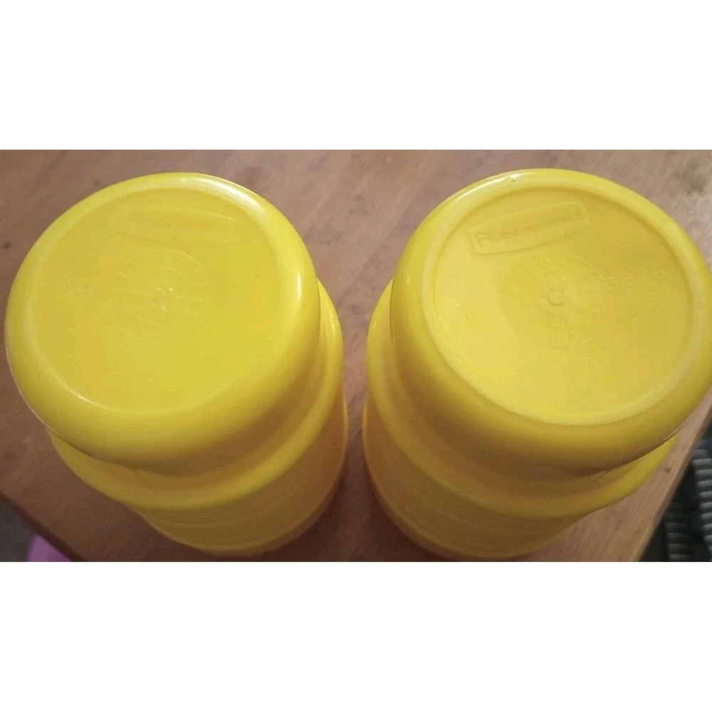 Vintage Melamine Rubbermaid #3826 MCM Ribbed Yellow 5